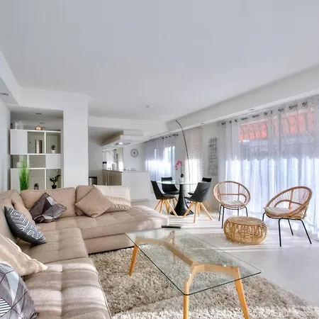 Apartment Ref 1147 - Center - For Rent Cannes